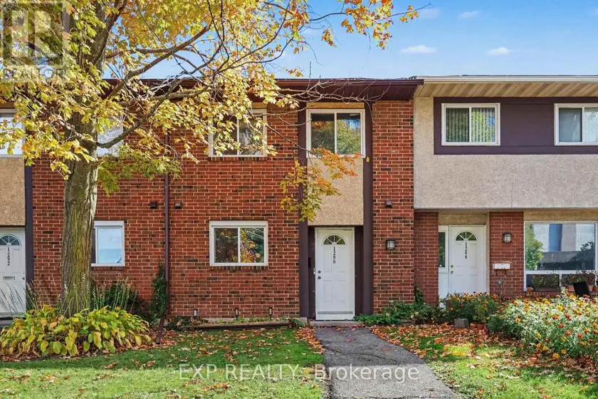 Townhouse at 1290 CAHILL DRIVE, Ottawa