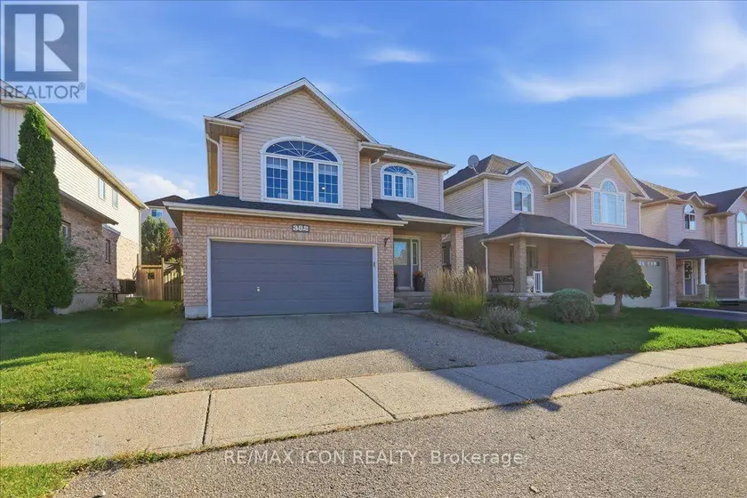 Detached at 382 MOUNTAIN LAUREL CRESCENT, Kitchener