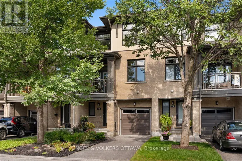 Townhouse at 75 BLUEHEART BAY, Ottawa
