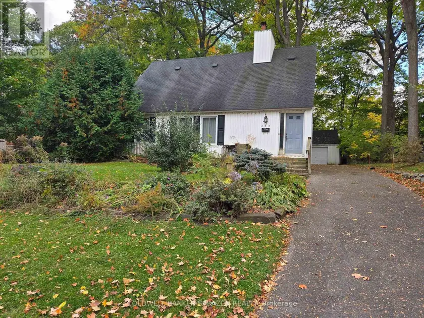 Detached at 312 CUNNINGHAM AVENUE E, Ottawa