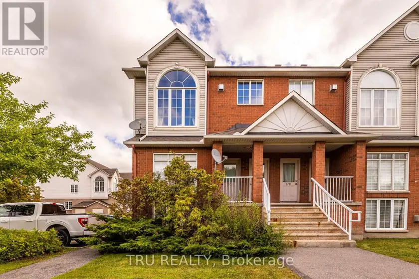 Townhouse at 1707 BLOHM DRIVE, Ottawa