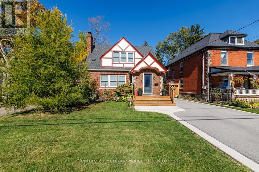 Detached at 222 PHIPPS STREET, Fort Erie