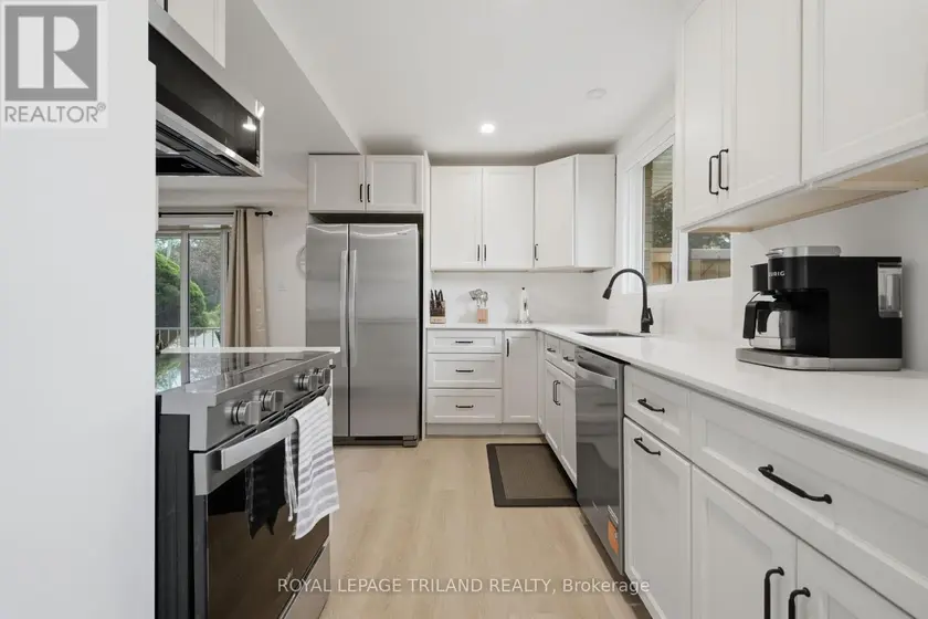 Detached at UPPER - 27 ALDBOROUGH AVENUE, St. Thomas