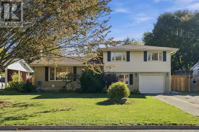 Detached at 15 MEADOW ROAD, Brantford