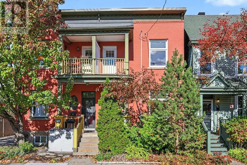 Semi-Detached/Link at 157 BOLTON STREET, Ottawa
