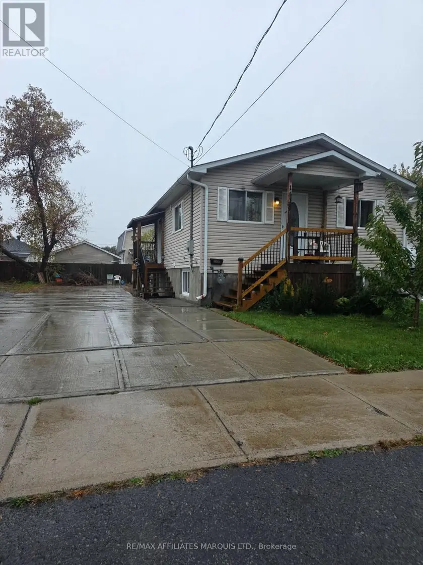 Detached at 1418 CUMBERLAND STREET, Cornwall