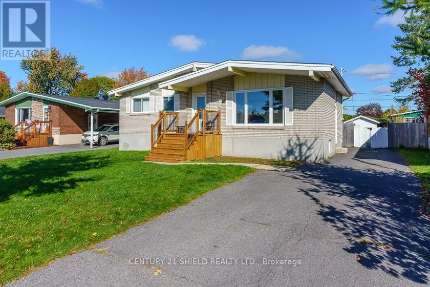 Detached at 502 ANDERSON DRIVE, Cornwall