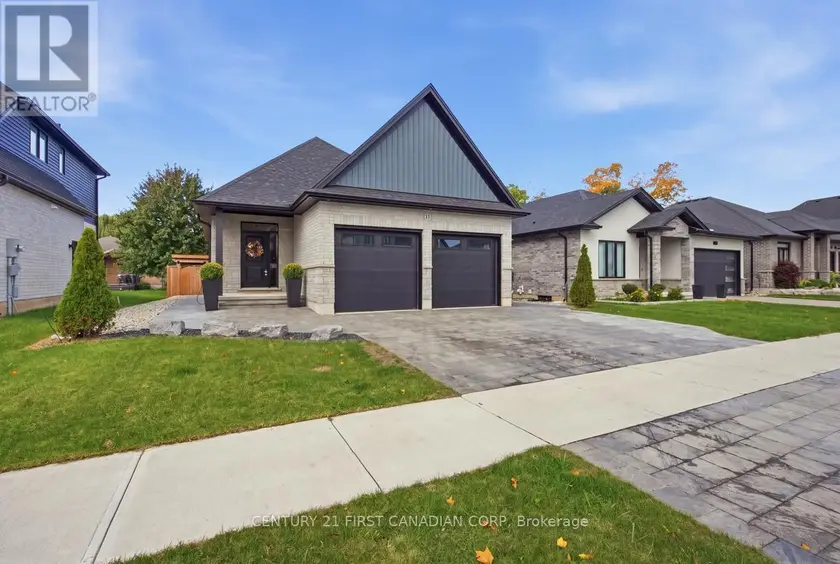 Detached at 12 BRISCOE CRESCENT, Strathroy-Caradoc