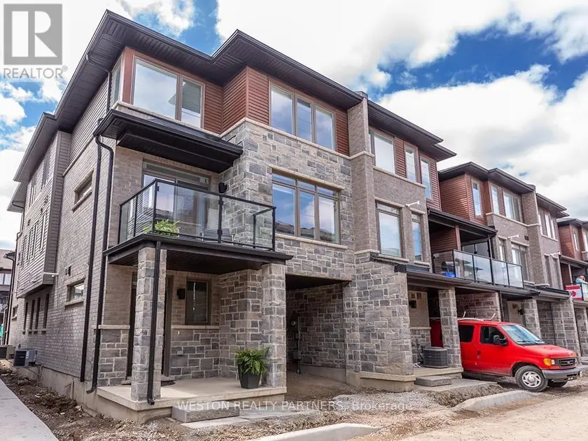 Townhouse at 141 - 30 TIMES SQUARE BOULEVARD, Hamilton