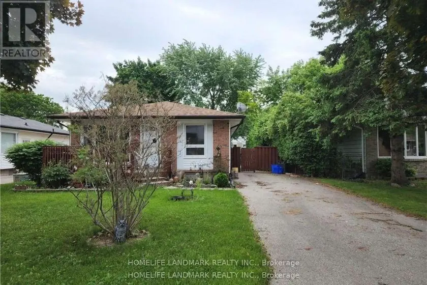 Detached at UPPER - 45 SCOTCHMERE CRESCENT, London South