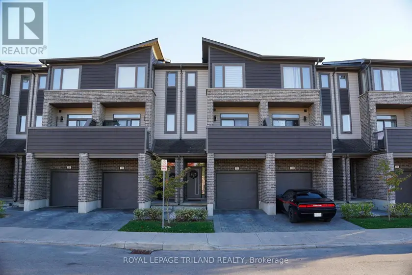 Townhouse at 102 - 2070 MEADOWGATE BOULEVARD, London