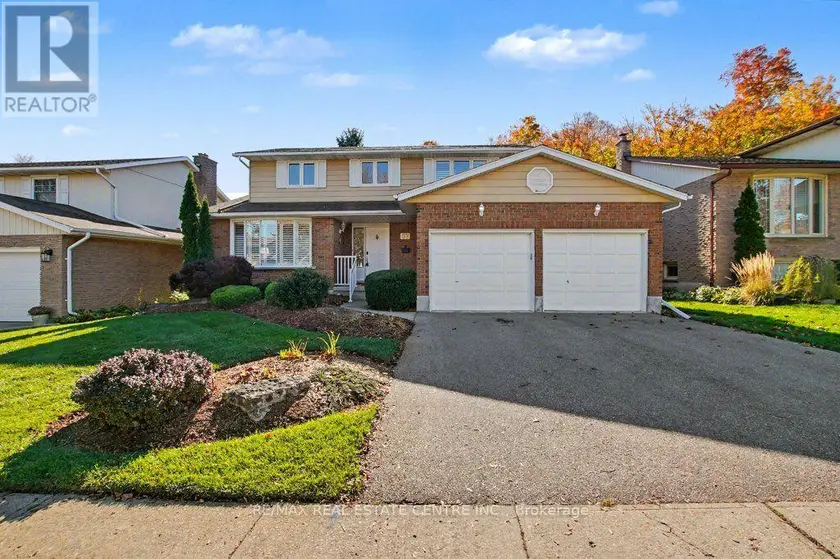 Detached at 57 TRAILVIEW DRIVE, Kitchener