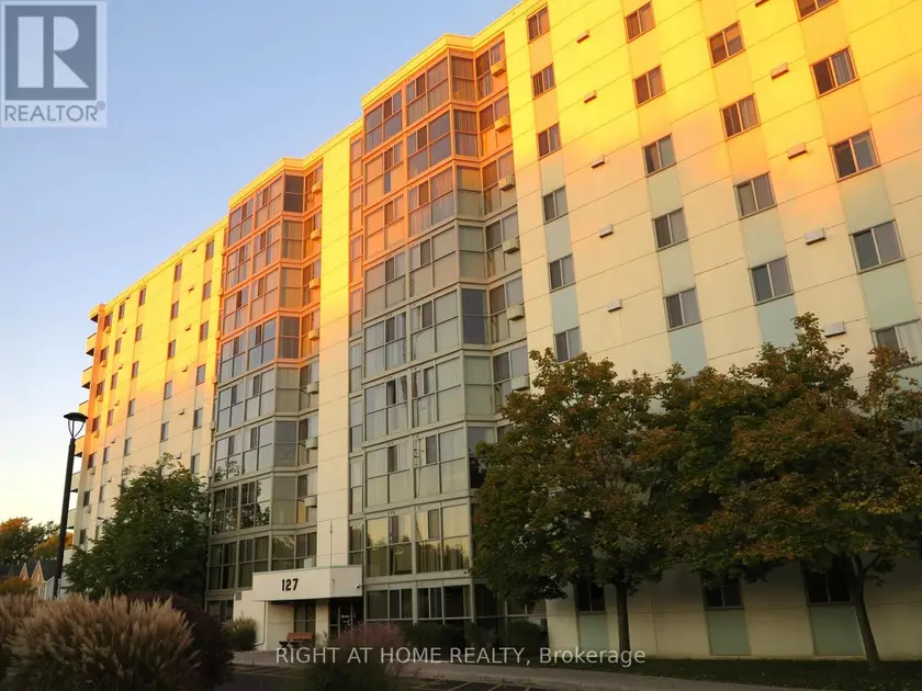 Apartment at 610 - 127 BELMONT DRIVE, London South