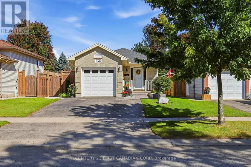 Detached at 546 TALLTREE CRESCENT, London East