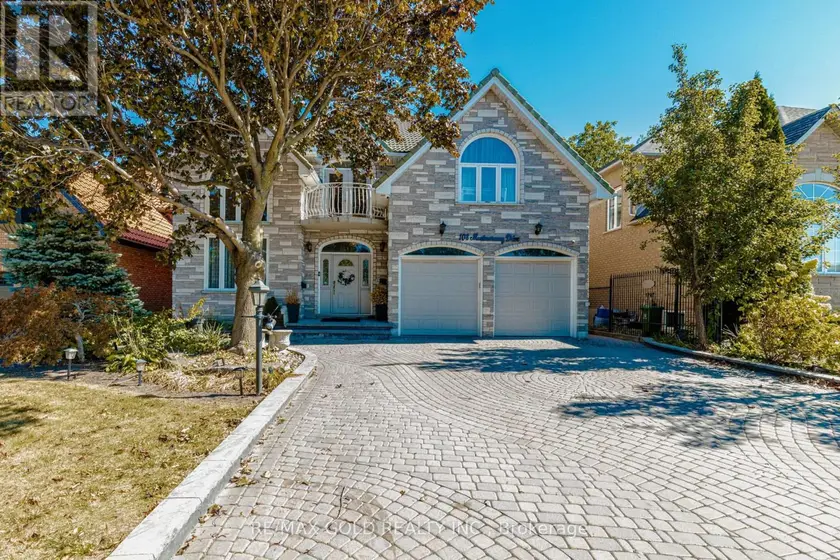 Detached at 108 MONTMORENCY DRIVE, Hamilton