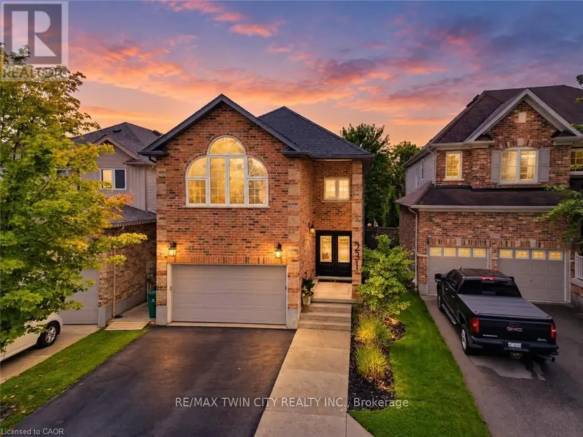 Detached at 231 STEEPLERIDGE STREET, Kitchener