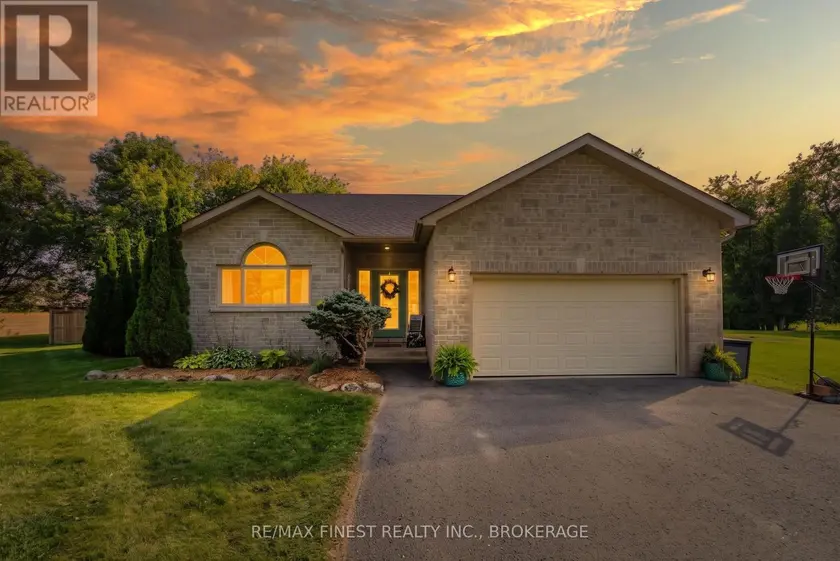 Detached at 4404 ASHWOOD DRIVE, Frontenac