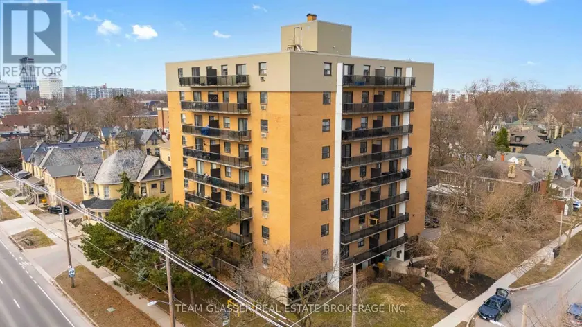 Apartment at 205 - 498 QUEENS AVENUE, London East