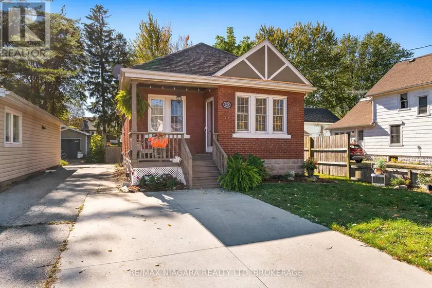 Detached at 128 ADELAIDE STREET, Port Colborne