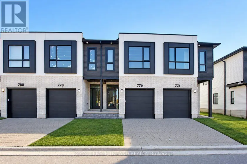 Townhouse at 776 BANYAN LANE, London North