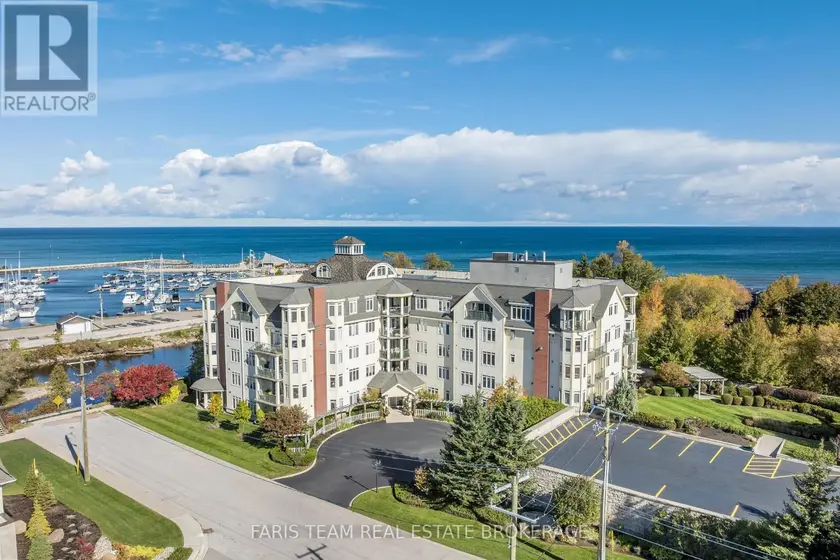 Apartment at 301 - 10 BAY STREET E, Blue Mountains