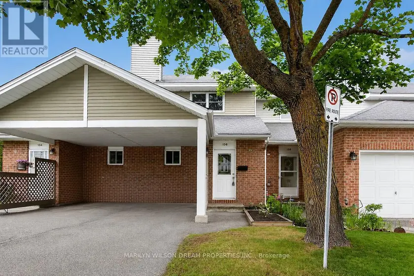 Townhouse at 136 BENTBROOK CRESCENT, Ottawa