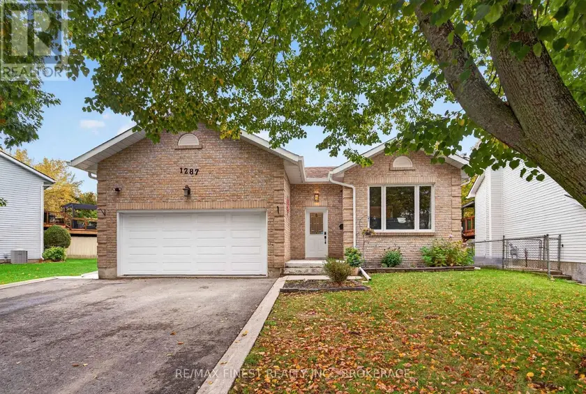 Detached at 1287 ROCKWOOD DRIVE, Kingston