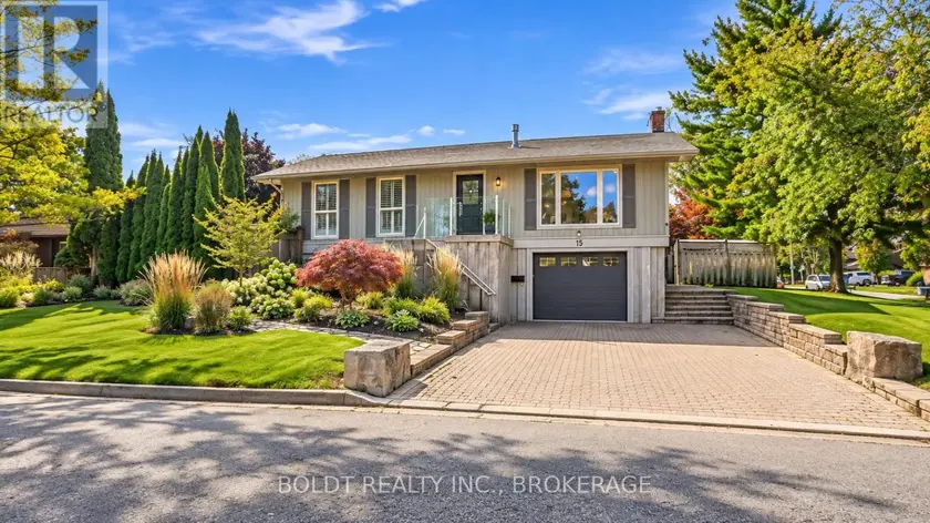 Detached at 15 THE CEDARS STREET, St. Catharines