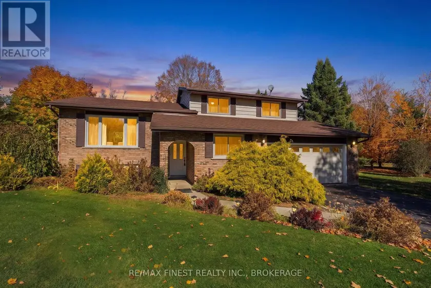 Detached at 3790 COPPER KETTLE DRIVE, Frontenac