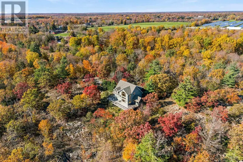 Detached at 1035 SWEETFERN LANE, Frontenac