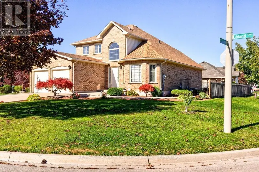 Detached at 13 CHIANTI CRESCENT, Hamilton