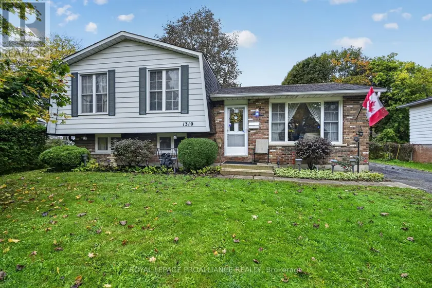 Detached at 1319 ALWINGTON STREET, Brockville