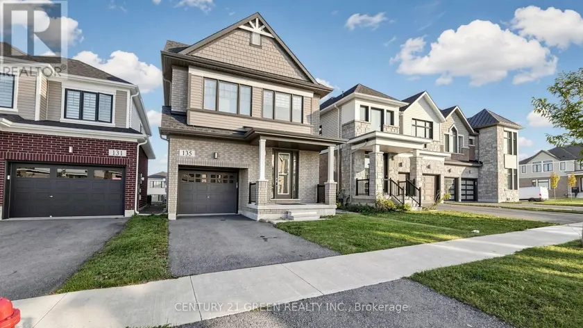 Detached at 135 FAIREY CRESCENT, Hamilton