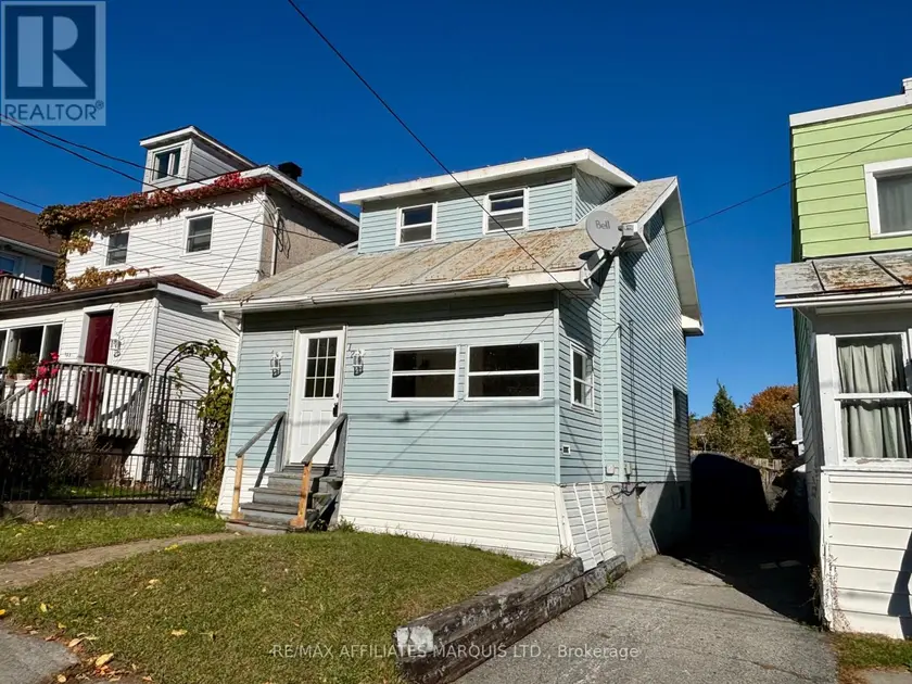 Detached at 121 GUY STREET, Cornwall