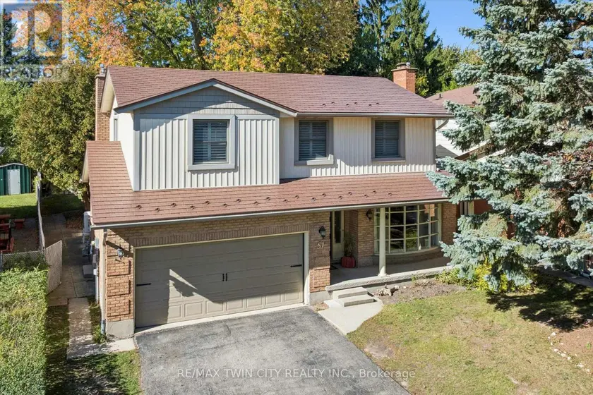 Detached at 51 CAYLEY COURT, Kitchener