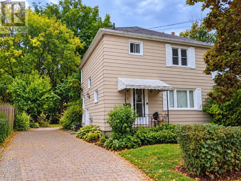 Detached at 27 WELLINGTON STREET, St. Catharines