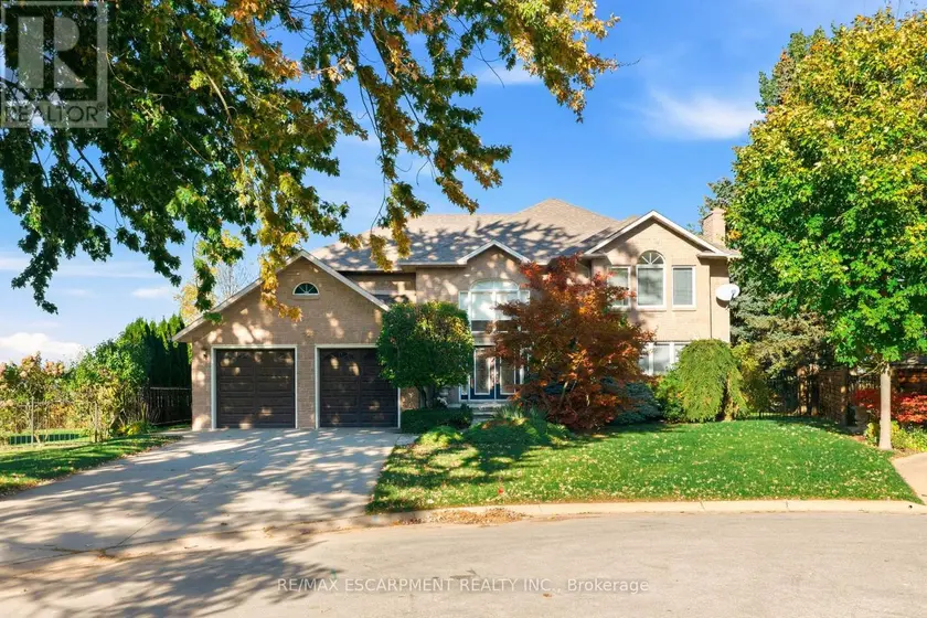 Detached at 22 BURT COURT, Hamilton