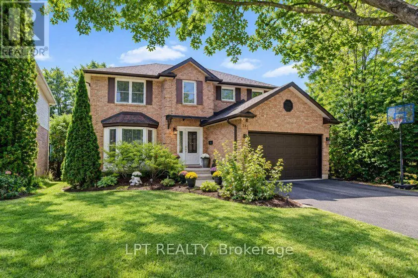 Detached at 28 BRIDLEWOOD DRIVE E, Guelph