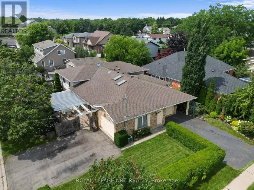Detached at 123 A&B FIRST STREET LOUTH, St. Catharines