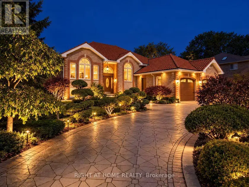 Detached at 3 CEDAR AVENUE, Hamilton