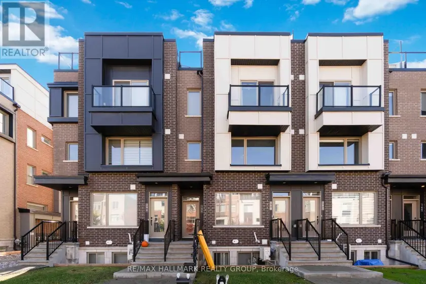 Townhouse at 154 - 796 MIKINAK ROAD, Ottawa