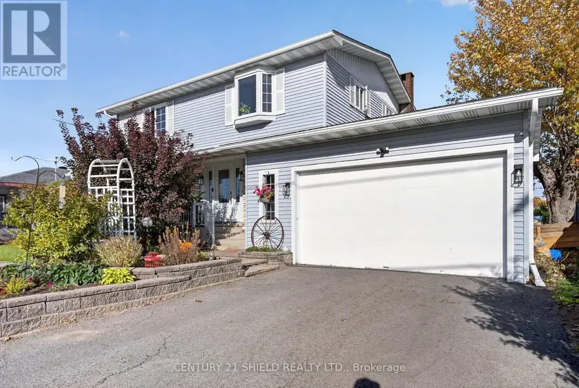 Detached at 1319 AUBIN AVENUE, Cornwall