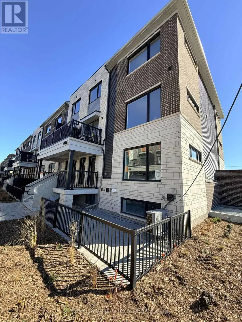 Townhouse at 9 - 1001 GLENROY GILBERT DRIVE, Ottawa
