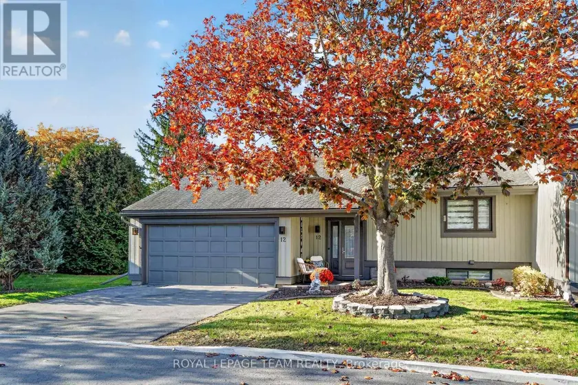 Townhouse at 14 - 12 CASTLE HARBOUR COURT, Ottawa