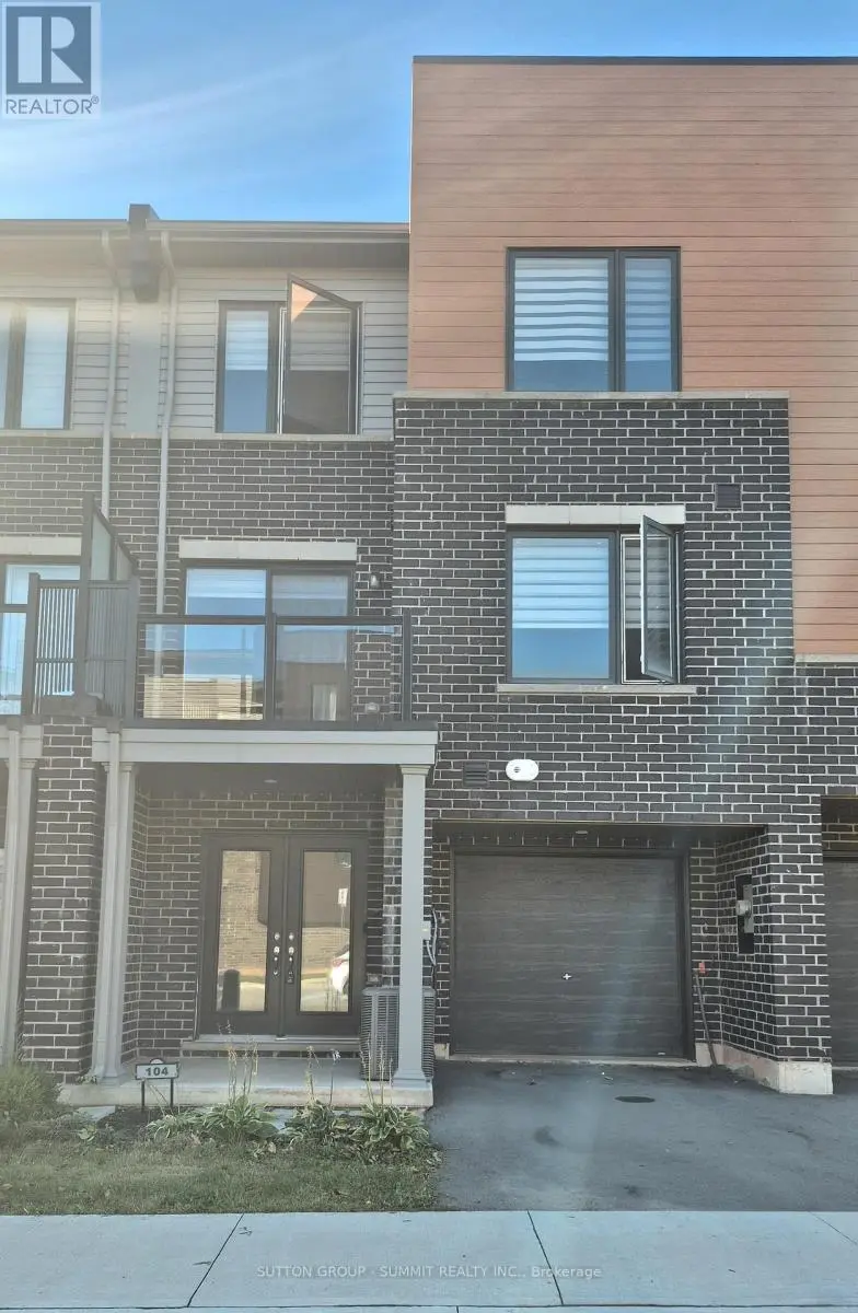 Townhouse at 104 DRYDEN LANE, Hamilton