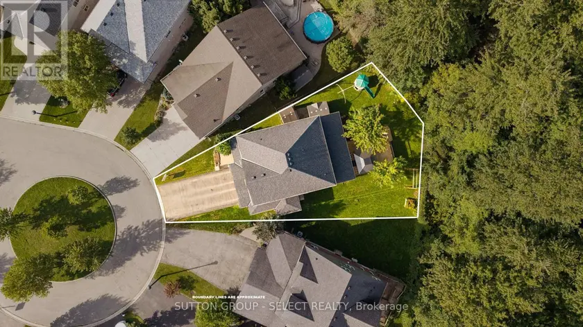 Detached at 713 SILVERFOX PLACE, London