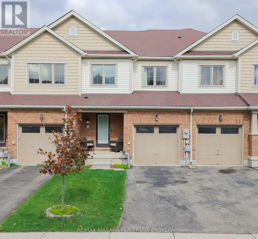 Townhouse at 8532 NIGHTSHADE STREET, Niagara Falls