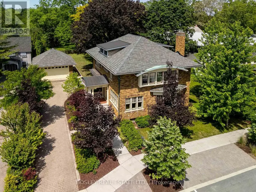 Detached at 3792 MAIN STREET, Lincoln
