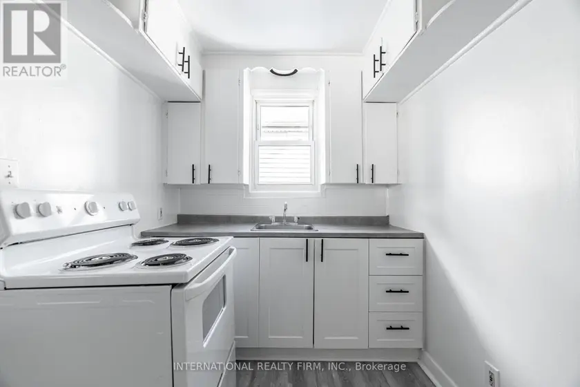 Multiplex at 5 - 229 HAMILTON ROAD, London East