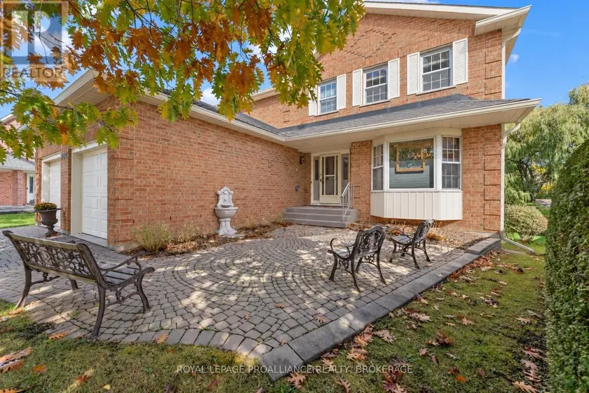 Detached at 702 PARKSIDE CRESCENT, Kingston